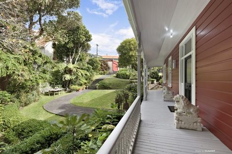 Photo of property in 124 Trelissick Crescent, Ngaio, Wellington, 6035