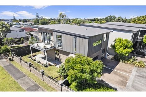 Photo of property in 4/3 Woolfield Road, Papatoetoe, Auckland, 2025