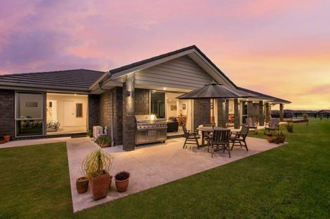 Photo of property in 1 Martingale Drive, Kingseat, Papakura, 2580