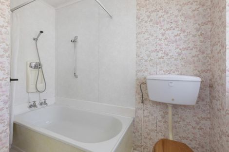 Photo of property in Shakespeare Flats, 8/48 Merton Street, Trentham, Upper Hutt, 5018