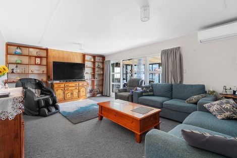 Photo of property in 45d Brandon Street, Featherston, 5710