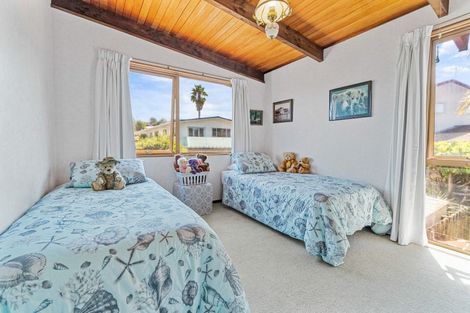 Photo of property in 9 Noumea Place, Mairangi Bay, Auckland, 0630