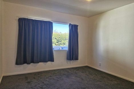 Photo of property in 12 Karaka Street, Merrilands, New Plymouth, 4312