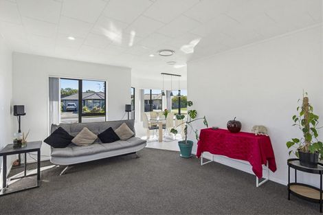 Photo of property in 108 Makarini Street, Paraparaumu, 5032