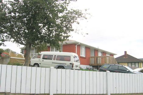 Photo of property in 29 Davidson Crescent, Tawa, Wellington, 5028