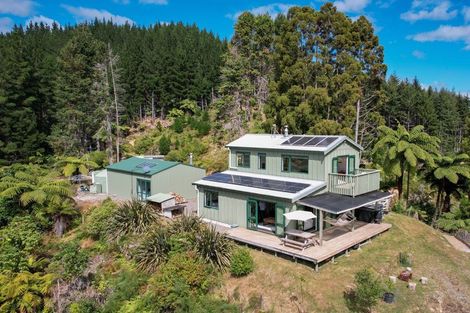 Photo of property in 396 Mangaone South Road, Reikorangi, Waikanae, 5391