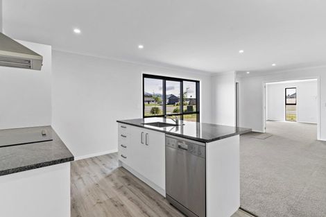Photo of property in 5 Fantail Avenue, Carterton, 5713