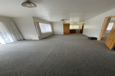 Photo of property in 1/9 Bass Street, West Harbour, Auckland, 0618