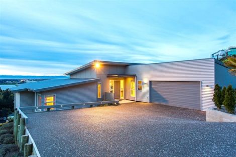 Photo of property in 4 Saint Remy Lane, Redcliffs, Christchurch, 8081