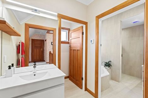 Photo of property in 59 Brooklands Road, Brooklands, New Plymouth, 4310