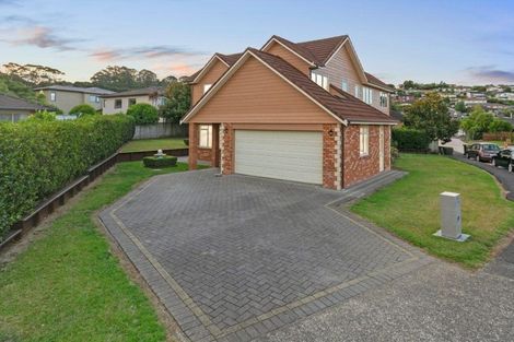 Photo of property in 23 South Kensington Way, Henderson, Auckland, 0612