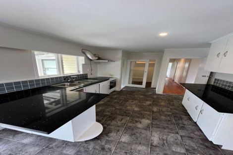 Photo of property in 112 Cargill Street, Papakura, 2110