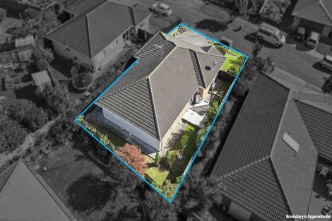 Photo of property in 1/6 Somerton Rise, Henderson, Auckland, 0612