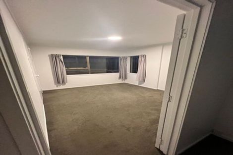 Photo of property in 1/61 Forrest Hill Road, Milford, Auckland, 0620