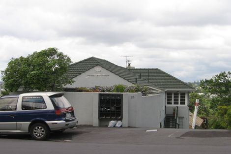 Photo of property in 1/25 Cathedral Place, Parnell, Auckland, 1052