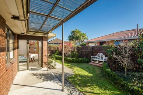 Photo of property in 2/279 Sawyers Arms Road, Bishopdale, Christchurch, 8053