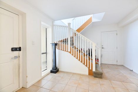 Photo of property in 19 Crosby Road, West Harbour, Auckland, 0618