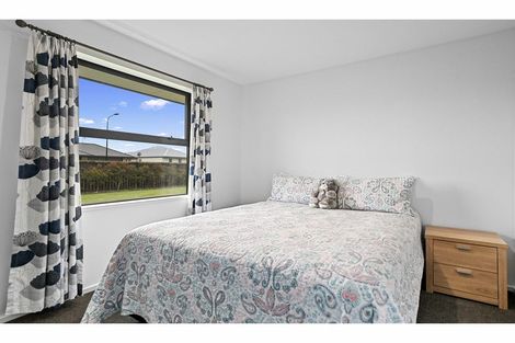 Photo of property in 32 Navy Loop, Rolleston, 7614