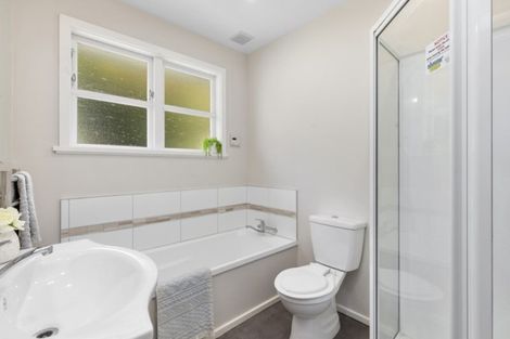 Photo of property in 5 Camellia Terrace, Maungaraki, Lower Hutt, 5010