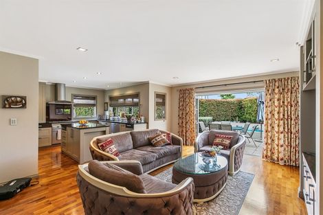 Photo of property in 1 Duntrune Road, Flat Bush, Auckland, 2016