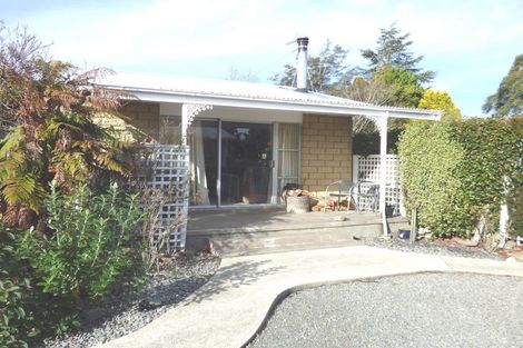 Photo of property in 212 Horndon Street, Darfield, 7510