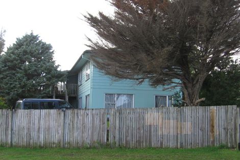 Photo of property in 13 Tudor Road, Henderson, Auckland, 0610