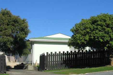 Photo of property in 117 Holborn Drive, Stokes Valley, Lower Hutt, 5019