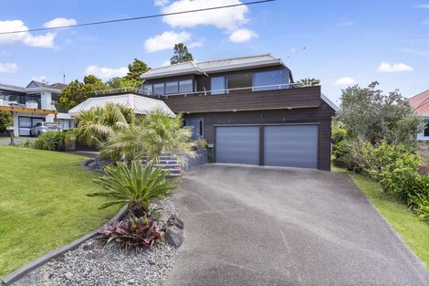 Photo of property in 132 Churchill Road, Rothesay Bay, Auckland, 0630
