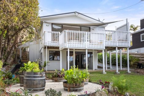 Photo of property in 79 Duncansby Road, Stanmore Bay, Whangaparaoa, 0932