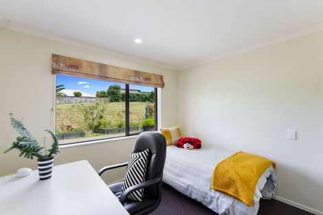 Photo of property in 47 Rutherford Drive, Waikanae Beach, Waikanae, 5036