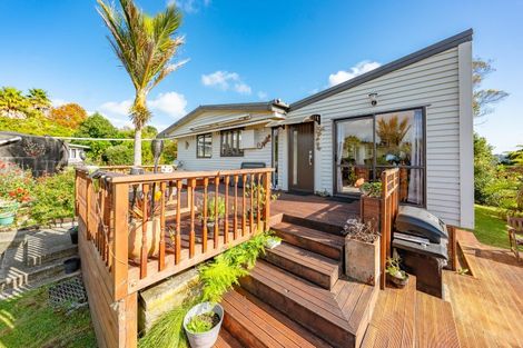 Photo of property in 177 Wairere Road, Waitakere, Henderson, 0782
