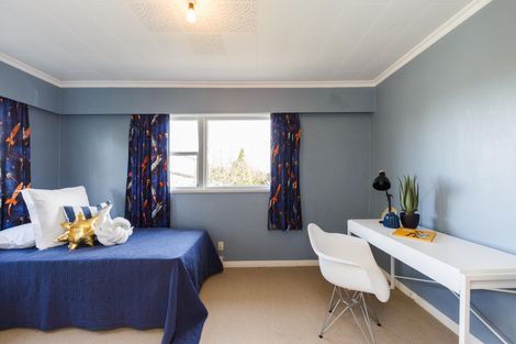 Photo of property in 77 Abraham Crescent, Milson, Palmerston North, 4414