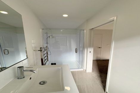 Photo of property in 27c Te Atatu Road, Te Atatu South, Auckland, 0610