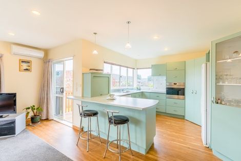 Photo of property in 6 Rifleman Lane, Paraparaumu Beach, Paraparaumu, 5032