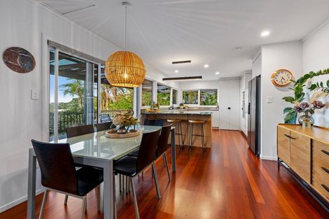 Photo of property in 74 Duncansby Road, Stanmore Bay, Whangaparaoa, 0932