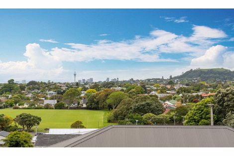 Photo of property in 7a Akarana Avenue, Mount Roskill, Auckland, 1041