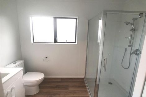 Photo of property in 60b Megan Avenue, Pakuranga Heights, Auckland, 2010