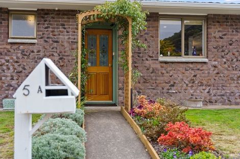 Photo of property in 5a Rutherford Drive, Waikanae Beach, Waikanae, 5036