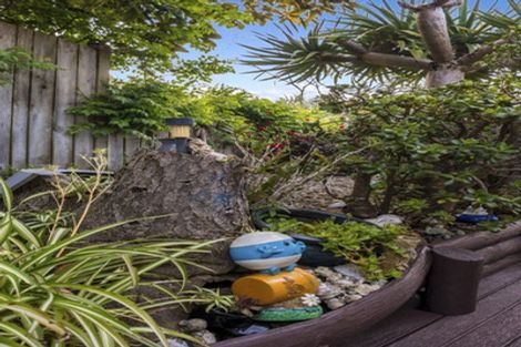 Photo of property in 20 Muscat Place, Henderson, Auckland, 0612