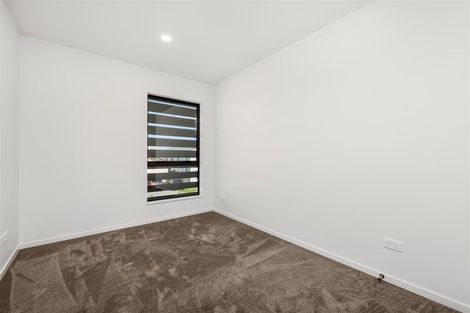 Photo of property in 8 Paparahi Place, Wainui, 0992