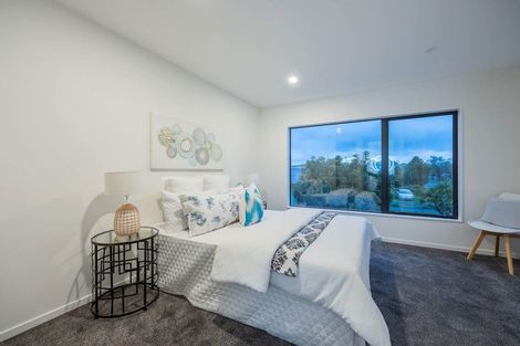 Photo of property in 8e Jupiter Street, Rosehill, Papakura, 2113