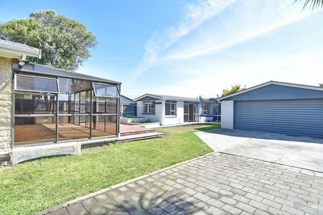 Photo of property in 42 Arran Crescent, Woolston, Christchurch, 8062