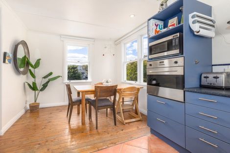 Photo of property in 118 Te Pene Avenue, Titahi Bay, Porirua, 5022