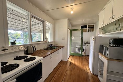 Photo of property in 132 Triangle Road, Massey, Auckland, 0614