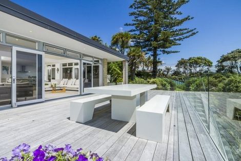 Photo of property in 2/34 Whitby Crescent, Mairangi Bay, Auckland, 0630