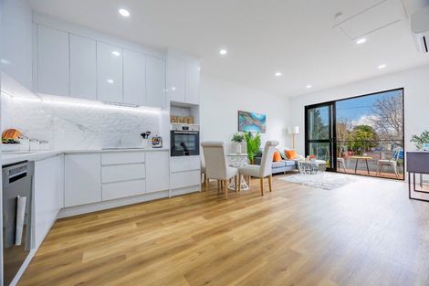 Photo of property in 57b Rathgar Road, Henderson, Auckland, 0610