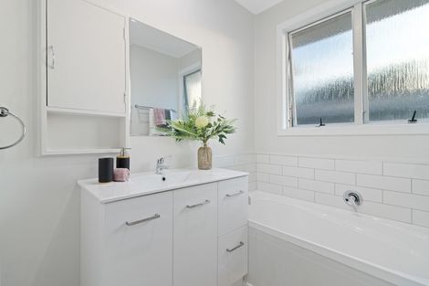 Photo of property in 19 Sherwood Drive, Pukete, Hamilton, 3200