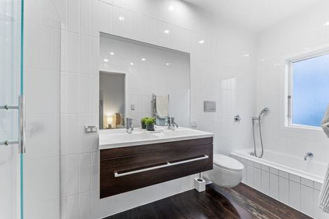 Photo of property in 1/20 Richmond Avenue, Northcote Point, Auckland, 0627