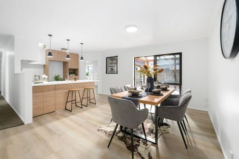 Photo of property in 11 Castlewold Place, Huntington, Hamilton, 3210