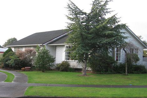 Photo of property in 86 Ruamahanga Crescent, Terrace End, Palmerston North, 4410